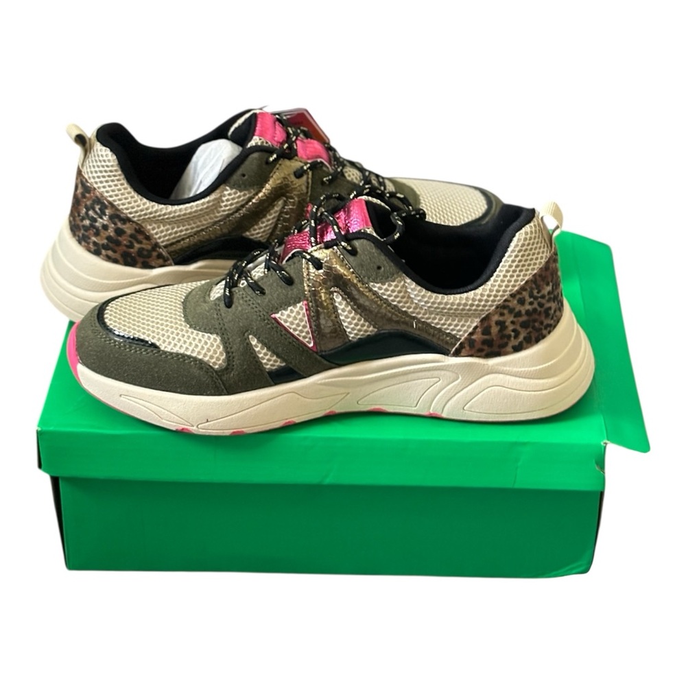 Stylish Leopard Print Sneakers